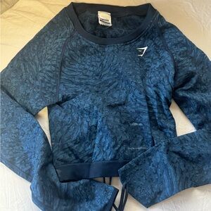 Gymshark blue animal print SET (comes with matching leggings)